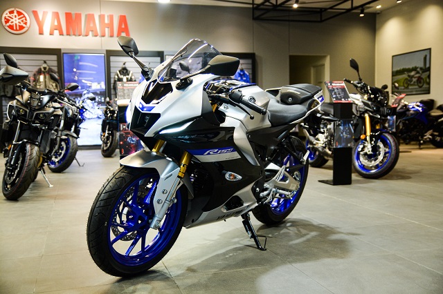 Giá xe R15 mới nhất hôm nay tháng 4/2024 tại các đại lý Yamaha