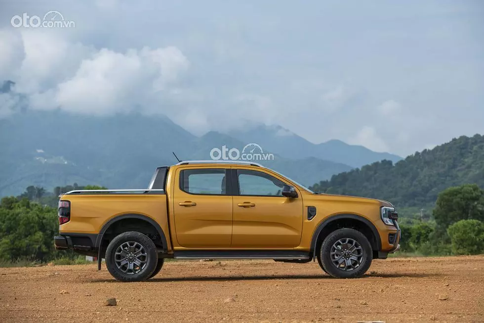 Giá Xe Ford Ranger kèm ưu đãi mới nhất tháng 5/2024