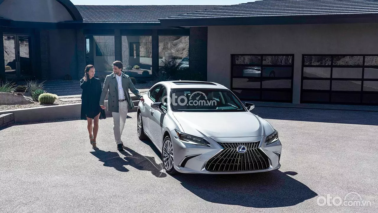 Giá xe Lexus ES 250 kèm tin khuyến mại tháng 5/2024