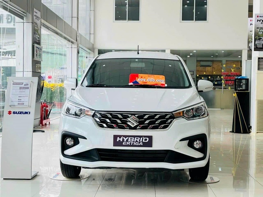 Suzuki Ertiga 2024: Bảng giá lăn bánh, Thông tin Xe & Ưu đãi tháng 05/2024