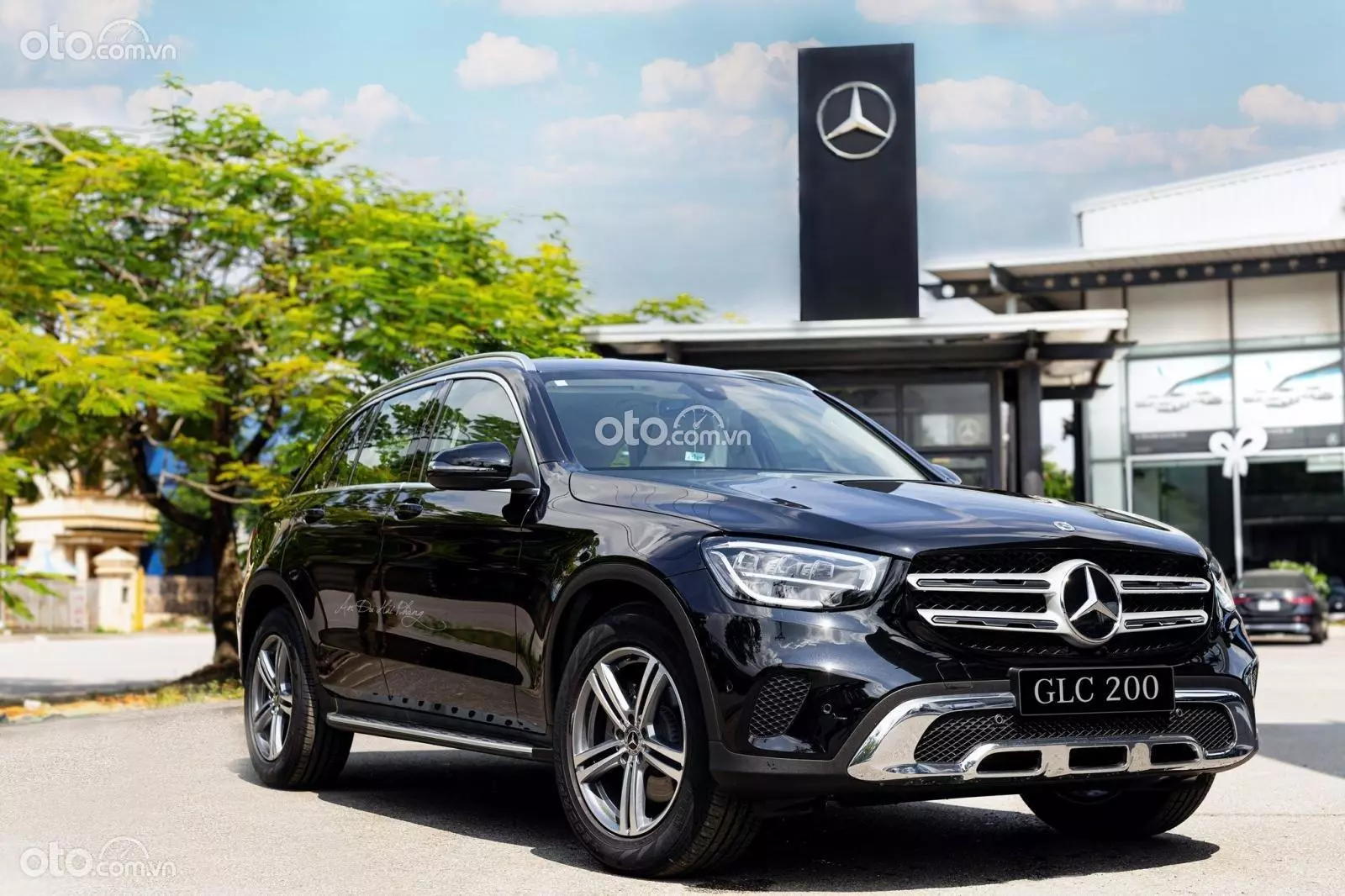 Giá xe Mercedes-Benz GLC 200 mới nhất tháng 5/2024
