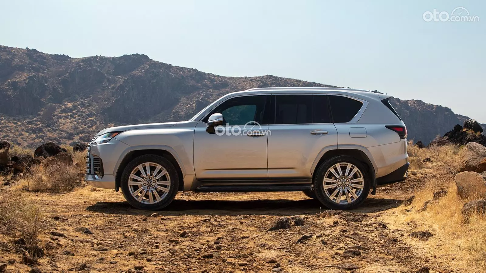 Giá xe Lexus LX 600 2024 tháng 5/2024: Khởi điểm từ 8,5 tỷ đồng