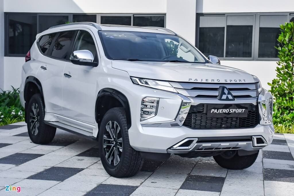 Mitsubishi Pajero Sport 2024: Giá lăn bánh, thông tin & khuyến mãi (05/2024)