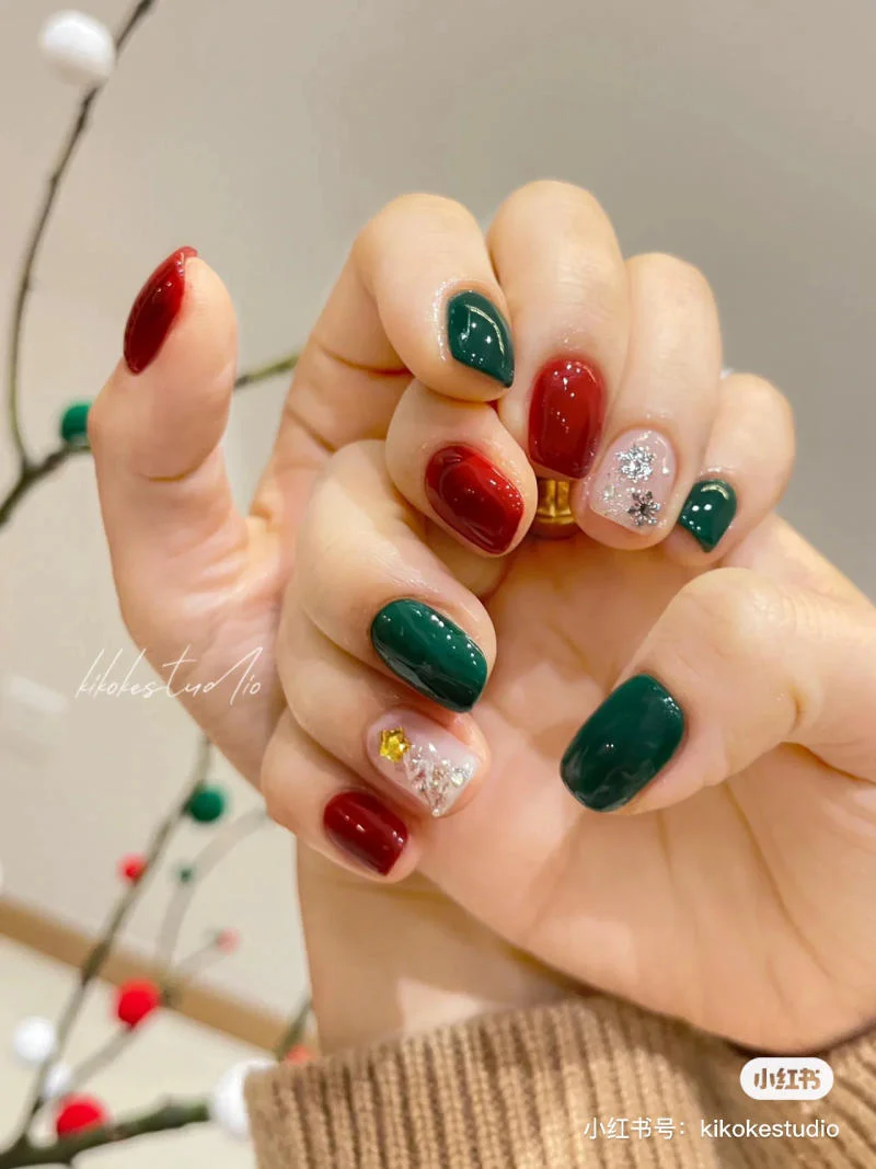 Những mẫu nail đẹp cho móng ngắn XINH siêu HOT cho nàng 2024