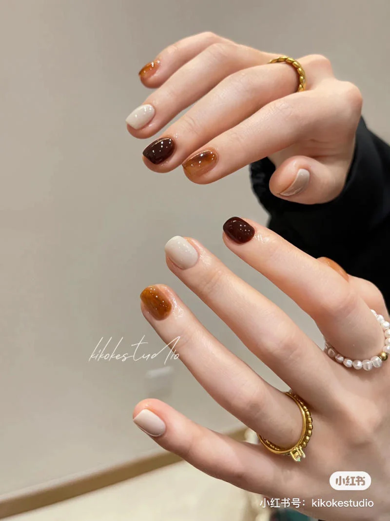 Những mẫu nail đẹp cho móng ngắn XINH siêu HOT cho nàng 2024