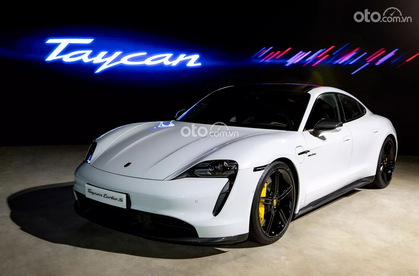 Giá xe Porsche Taycan kèm khuyến mại mới nhất tháng 6/2024