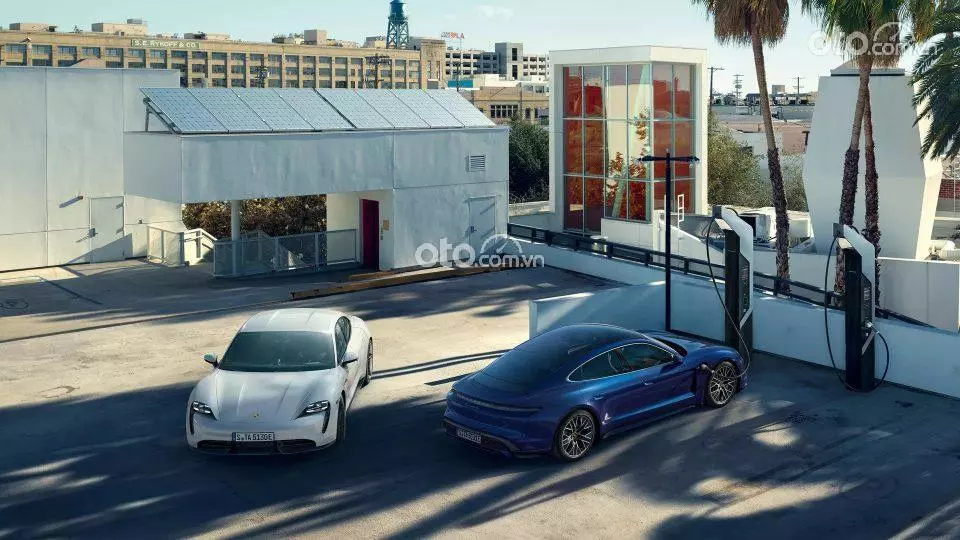 Giá xe Porsche Taycan kèm khuyến mại mới nhất tháng 6/2024