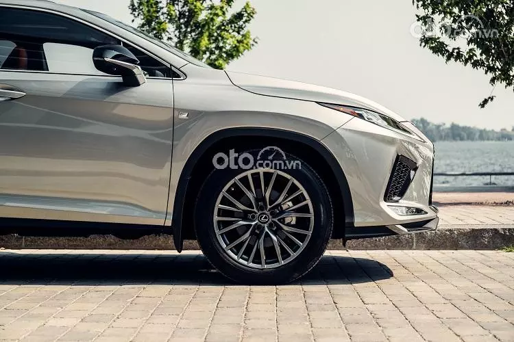 Giá xe Lexus RX 300 tại Việt Nam