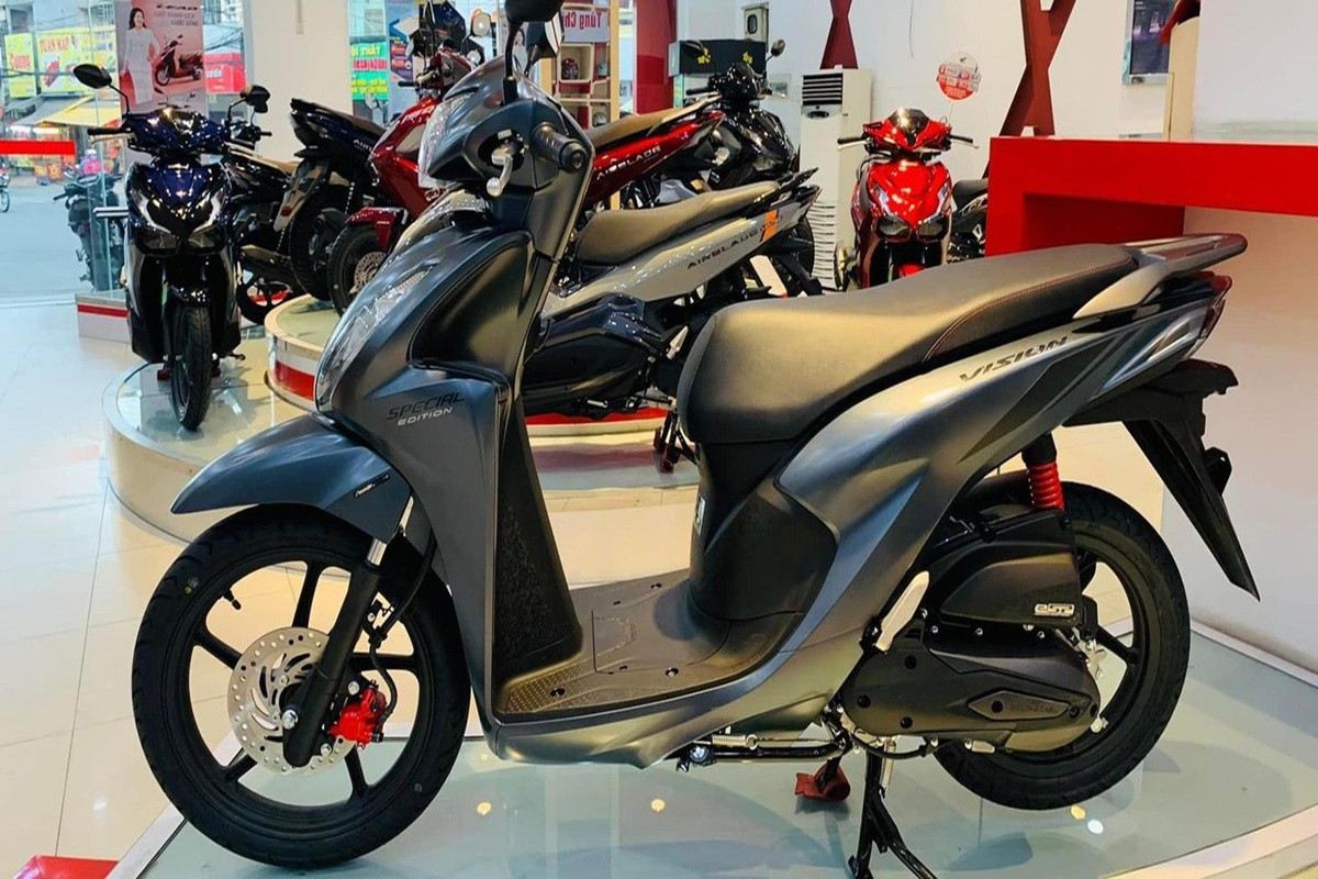 Giá xe Honda Vision mới nhất tháng 6/2024: Giá bán rẻ ngang xe số khiến người dùng xôn xao