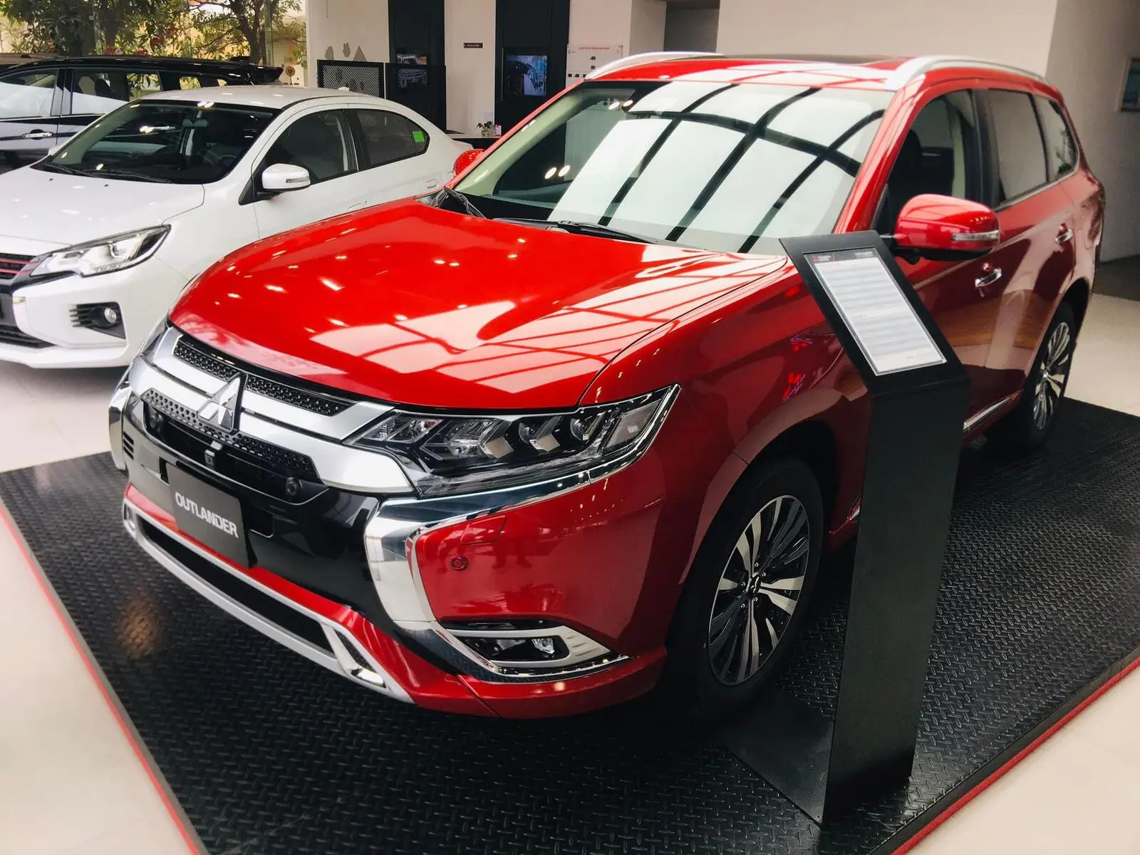 Mitsubishi Outlander 2.0 CVT 2024