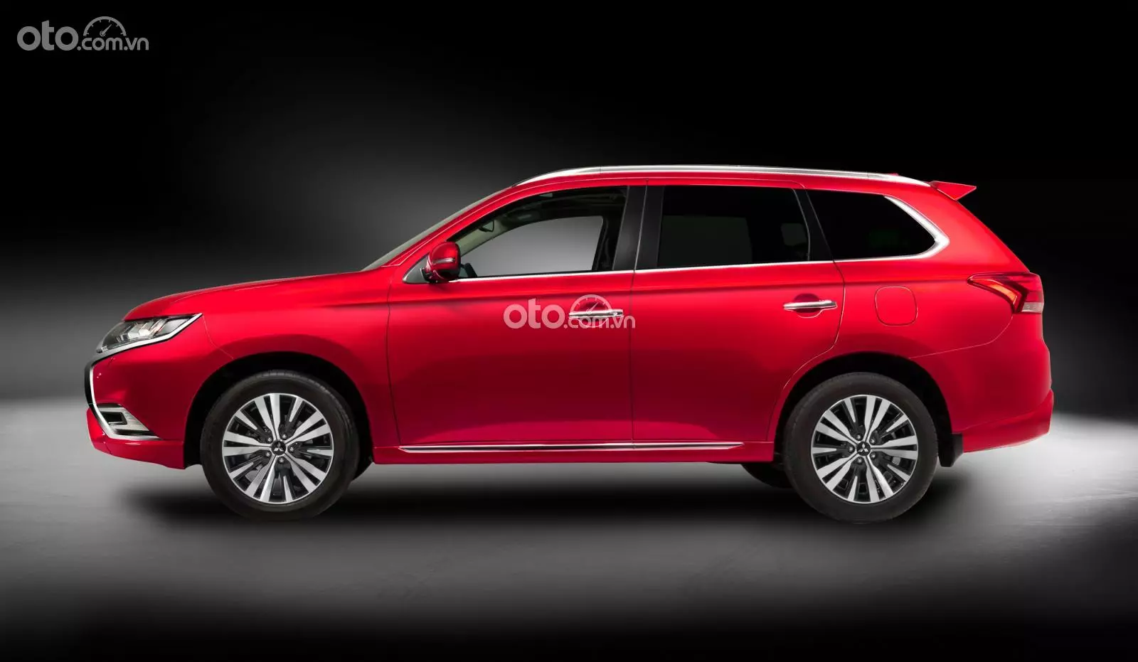 Giá xe Mitsubishi Outlander kèm ưu đãi mới nhất tháng 7/2024