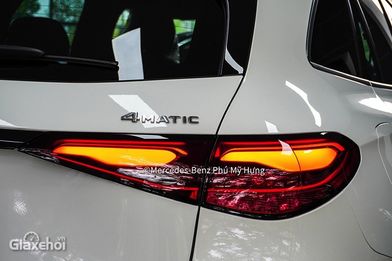 Mercedes-benz GLC 300 4Matic 2024: Giá xe lăn bánh khuyến mãi, Mua bán xe trả góp