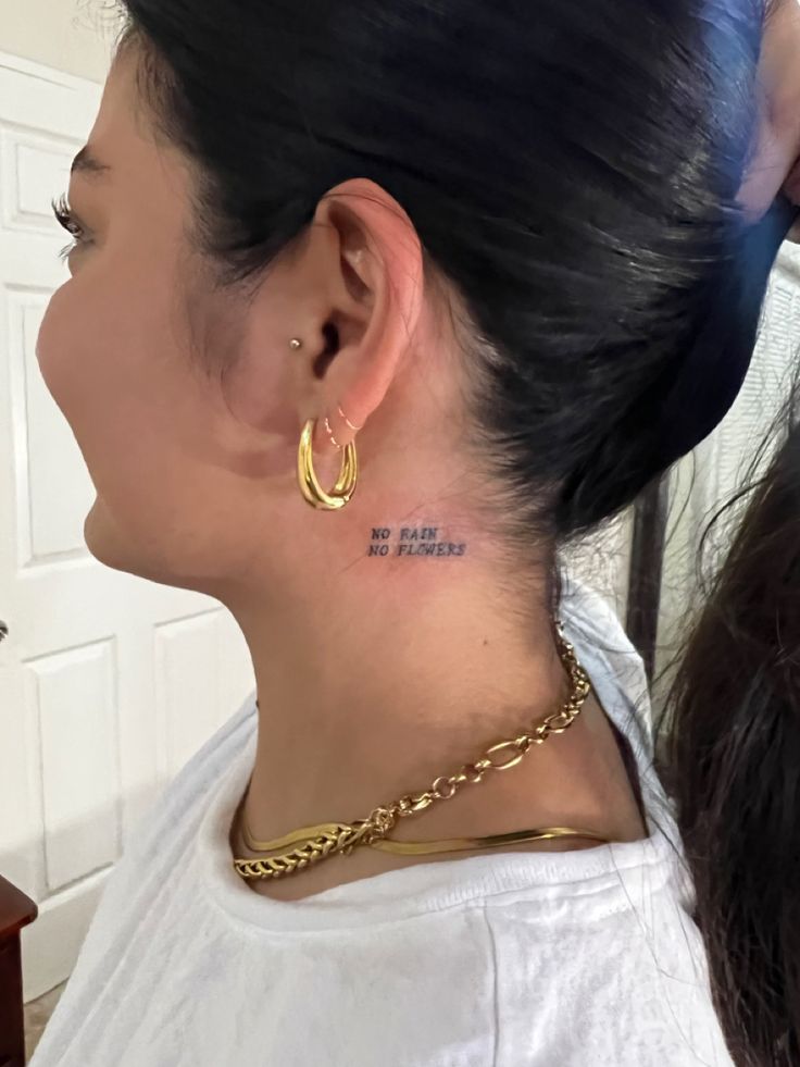 Gợi ý 200 hình xăm mini ở cổ cho nam và nữ độc đáo nhất - Genztattoo