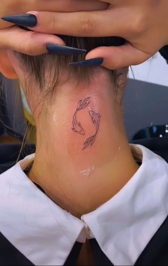 Gợi ý 200 hình xăm mini ở cổ cho nam và nữ độc đáo nhất - Genztattoo