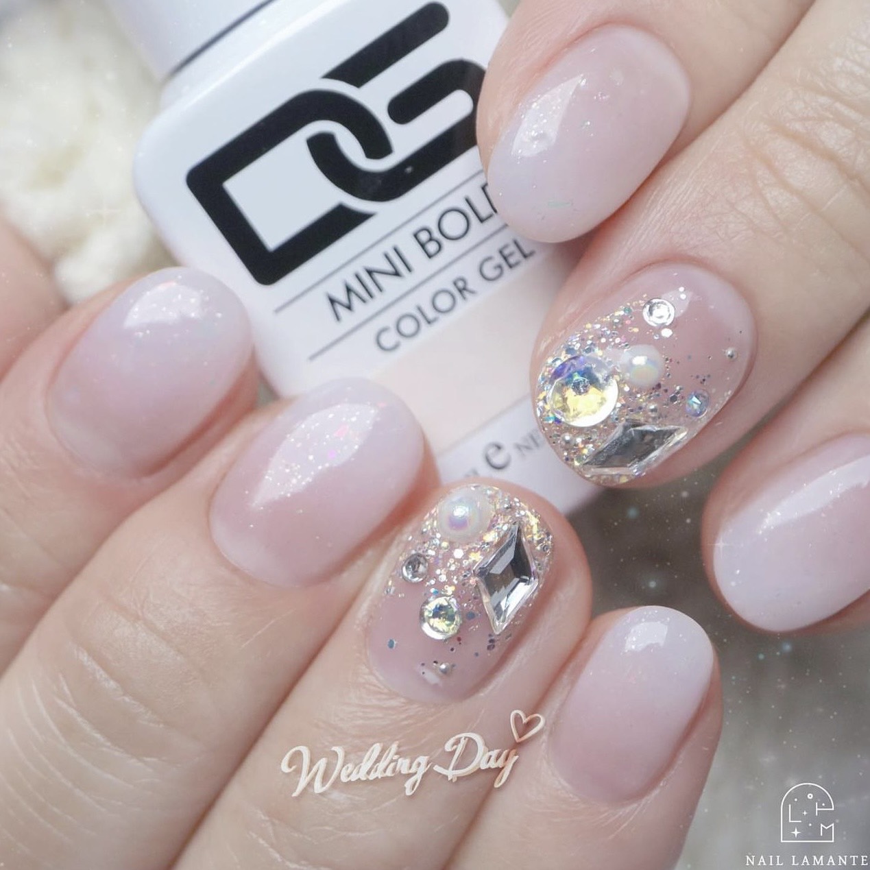 24+ Mẫu nail đẹp, sang chảnh, hot trend dành cho năm nay