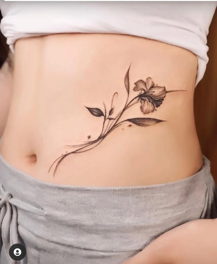 Top 222+ mẫu hình xăm ở eo đẹp và cuốn hút - Genztattoo