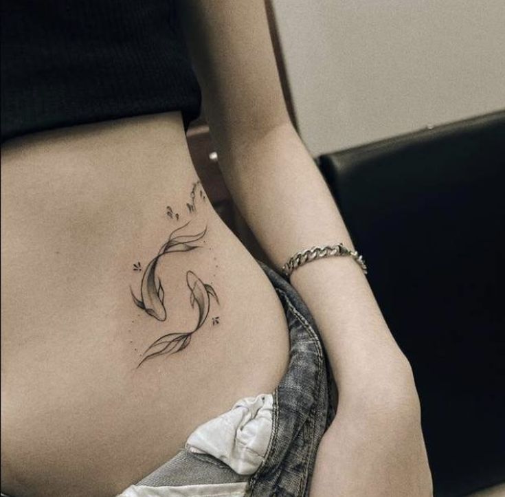 Top 222+ mẫu hình xăm ở eo đẹp và cuốn hút - Genztattoo