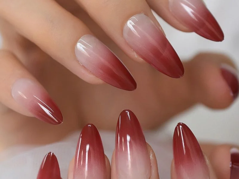 Khám phá những mẫu nail màu đỏ rượu cực đẹp và quý phái