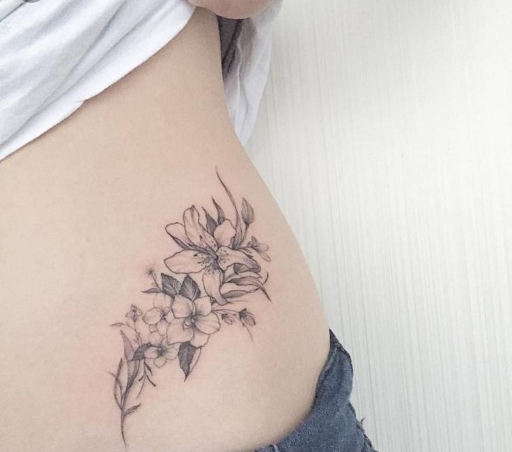 Top 222+ mẫu hình xăm ở eo đẹp và cuốn hút - Genztattoo