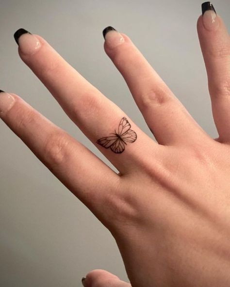 150 hình xăm mini trên ngón tay cho nam và nữ cực phong cách - Genztattoo