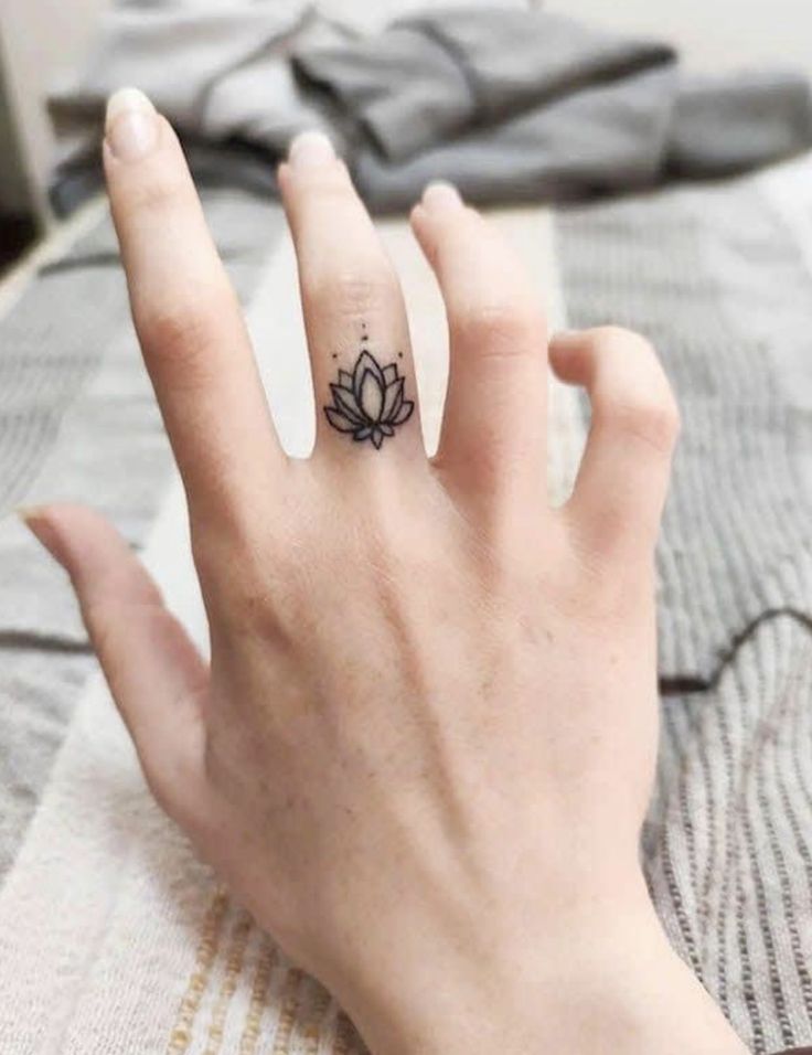 150 hình xăm mini trên ngón tay cho nam và nữ cực phong cách - Genztattoo