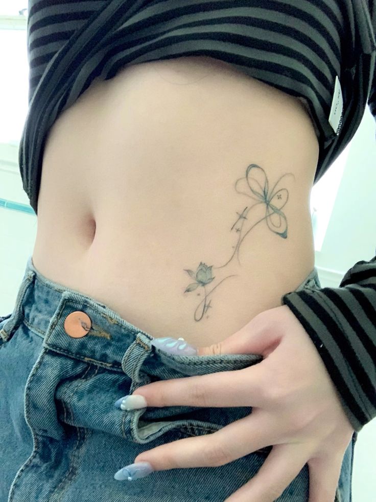 Top 222+ mẫu hình xăm ở eo đẹp và cuốn hút - Genztattoo