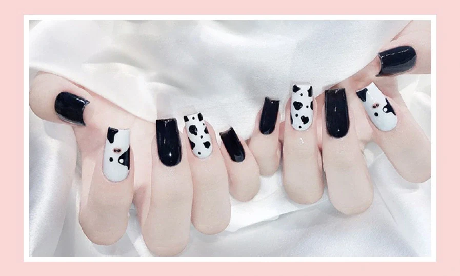 Những mẫu nail đen trắng cute, dễ thương giúp bạn tự tin xuống phố