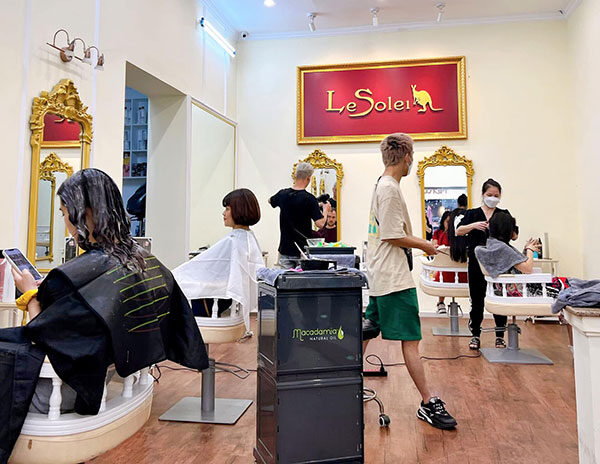 Top 7 Salon Uốn Tóc Nữ Ở Hà Nội Uy Tín, Chất Lượng