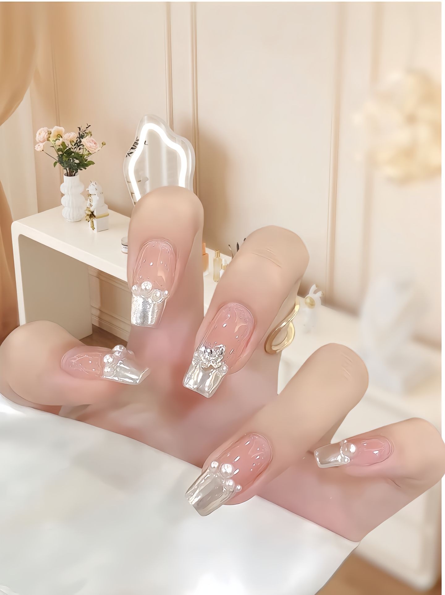 50+ Mẫu Nail Trong Suốt “Cực Phẩm” Khiến Bạn Ngỡ Ngàng