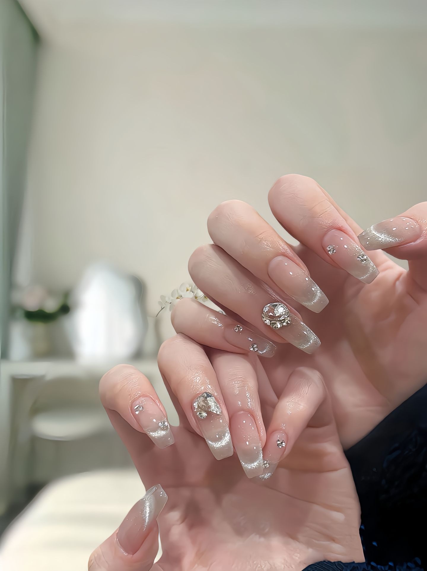 50+ Mẫu Nail Trong Suốt “Cực Phẩm” Khiến Bạn Ngỡ Ngàng