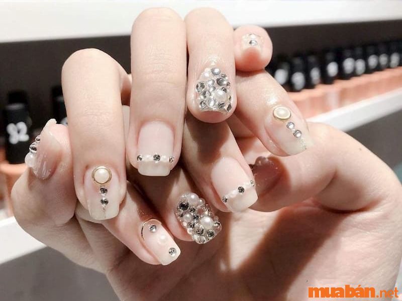 Gợi ý 19+ mẫu nail ngắn cực cute cho nàng bắt trend 2023