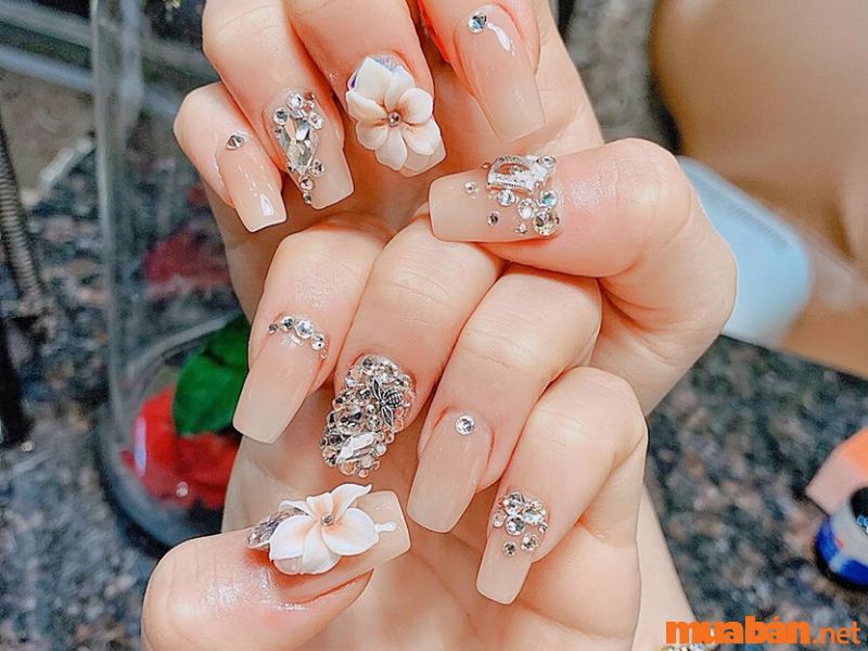 Gợi ý 19+ mẫu nail ngắn cực cute cho nàng bắt trend 2023