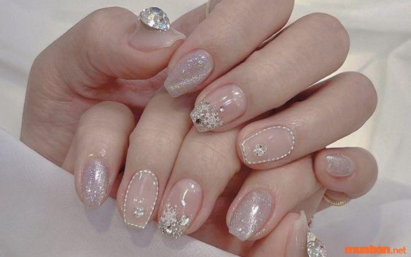 Gợi ý 19+ mẫu nail ngắn cực cute cho nàng bắt trend 2023