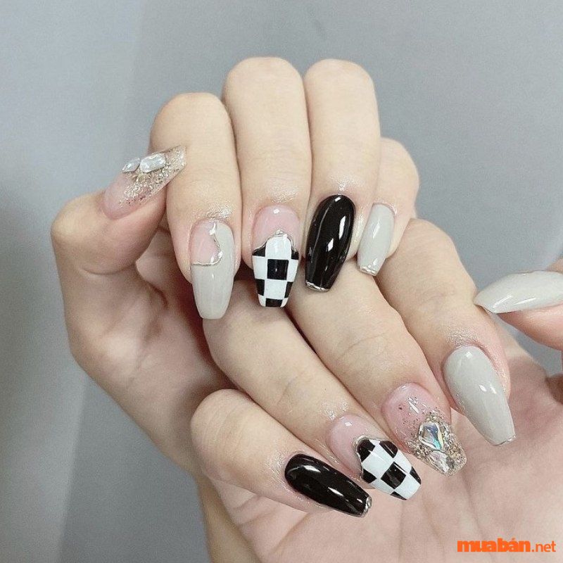 101+ Mẫu nail đen trắng sang trọng, dẫn đầu xu hướng hiện nay