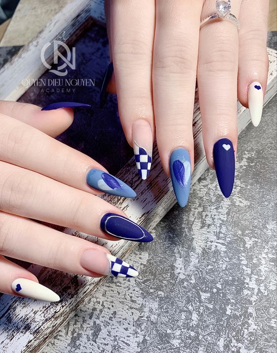 Tổng Hợp 20 Mẫu Nail Nhọn Đẹp Sành Điệu Cho Các Nàng