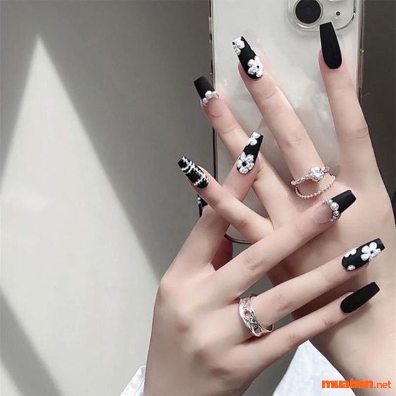 101+ Mẫu nail đen trắng sang trọng, dẫn đầu xu hướng hiện nay