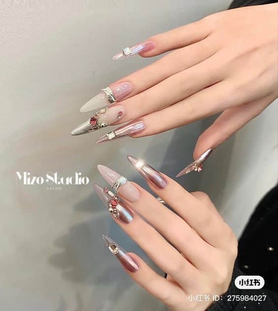 Tổng Hợp 20 Mẫu Nail Nhọn Đẹp Sành Điệu Cho Các Nàng