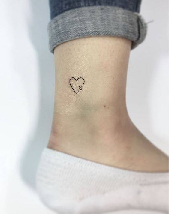 TOP những hình xăm trái tim mini đẹp và đơn giản, chi phí xăm ít - Genztattoo