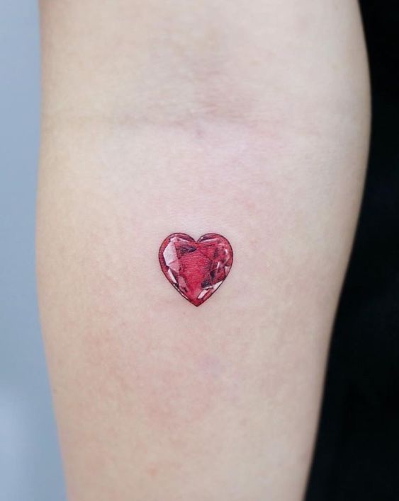 TOP những hình xăm trái tim mini đẹp và đơn giản, chi phí xăm ít - Genztattoo