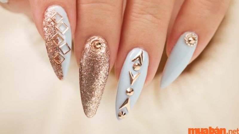 99+ Mẫu nail đính đá đẹp đơn giản nhưng cuốn hút 2024