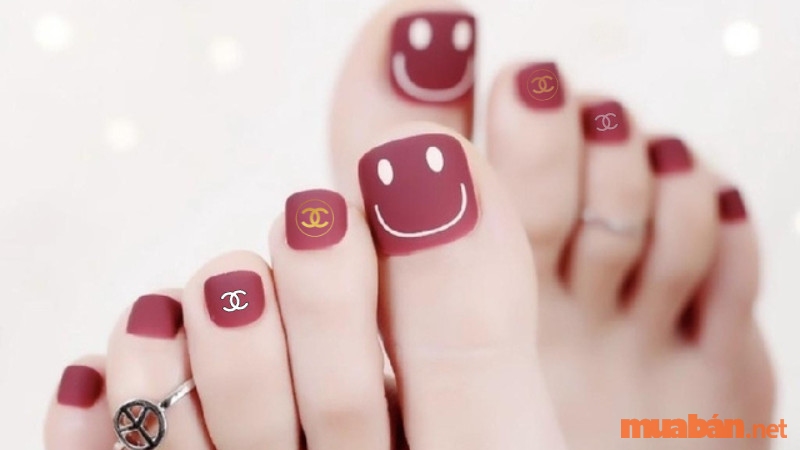 12+ mẫu nail Chanel cực sang trọng, đẳng cấp