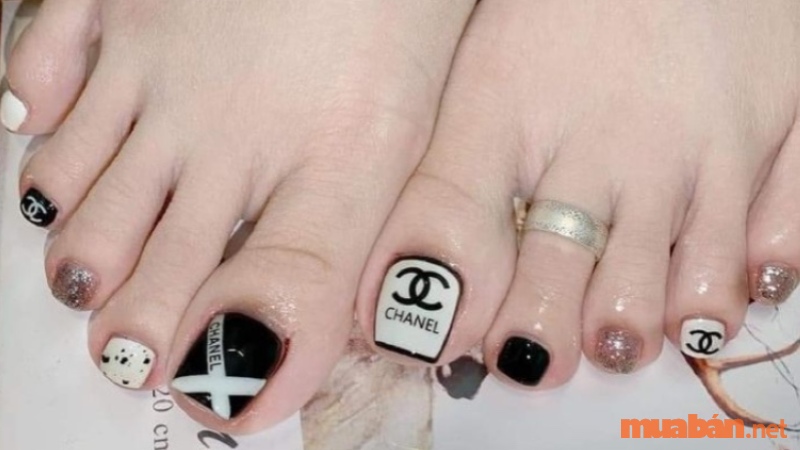 12+ mẫu nail Chanel cực sang trọng, đẳng cấp