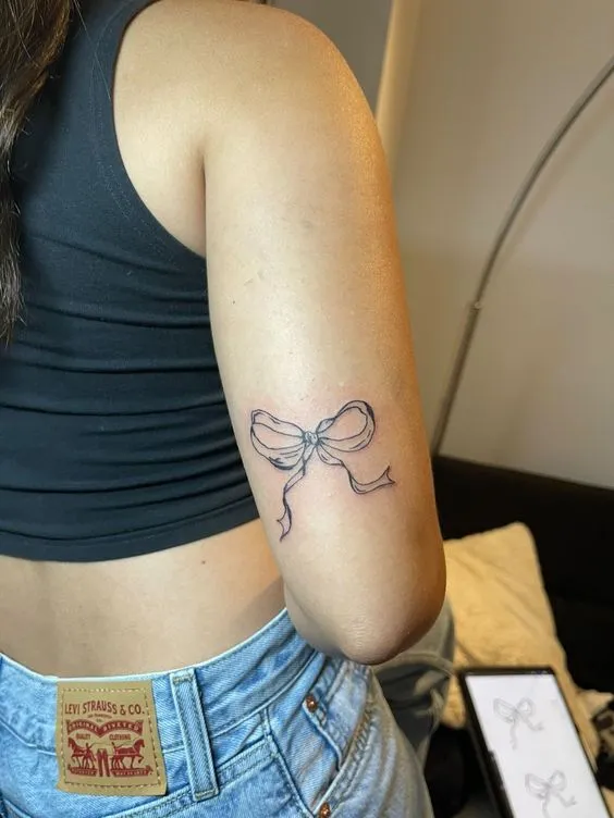 99 hình xăm nơ mini dễ thương cho những nàng thơ - Genztattoo