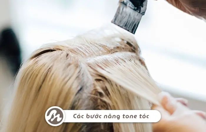 Cách Nhuộm Tóc Màu Nâu Khói Sáng Đơn Giản Tại Nhà