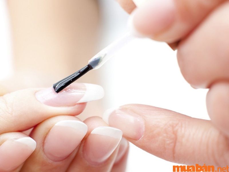 101+ mẫu nail trắng đính đá đẹp và không bị lỗi thời