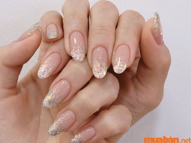 101+ mẫu nail trắng đính đá đẹp và không bị lỗi thời