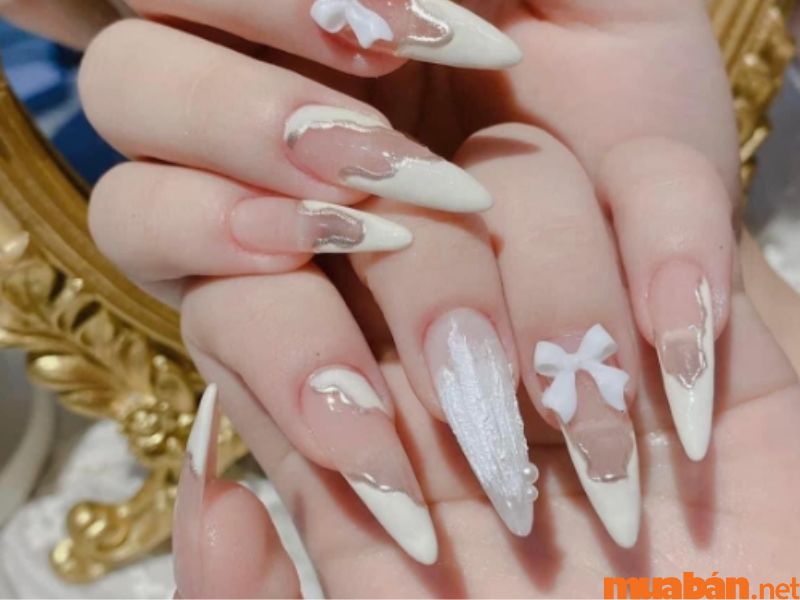 101+ mẫu nail trắng đính đá đẹp và không bị lỗi thời