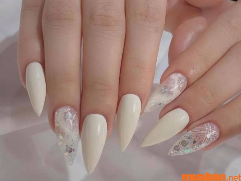 101+ mẫu nail trắng đính đá đẹp và không bị lỗi thời