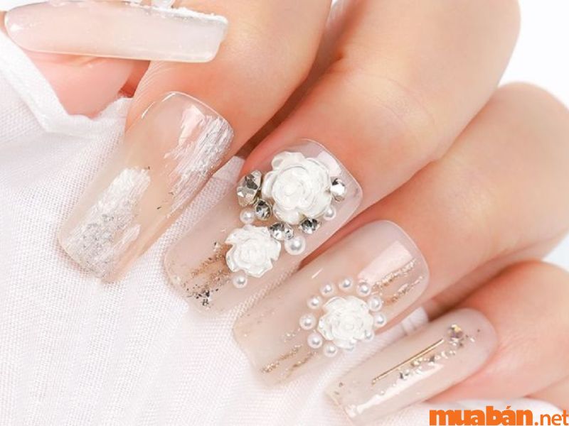 101+ mẫu nail trắng đính đá đẹp và không bị lỗi thời