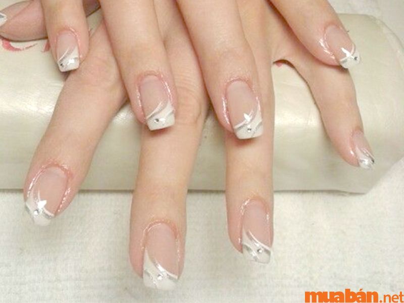 101+ mẫu nail trắng đính đá đẹp và không bị lỗi thời